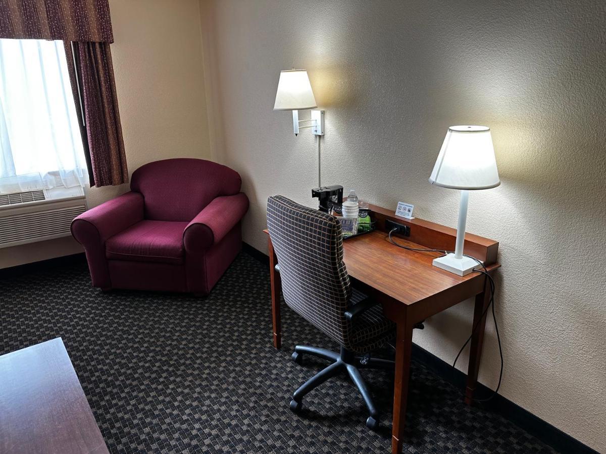 Days Inn By Wyndham Imlay City Kültér fotó