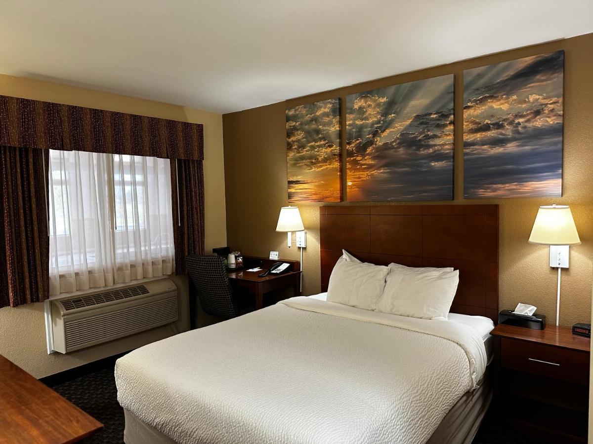 Days Inn By Wyndham Imlay City Kültér fotó
