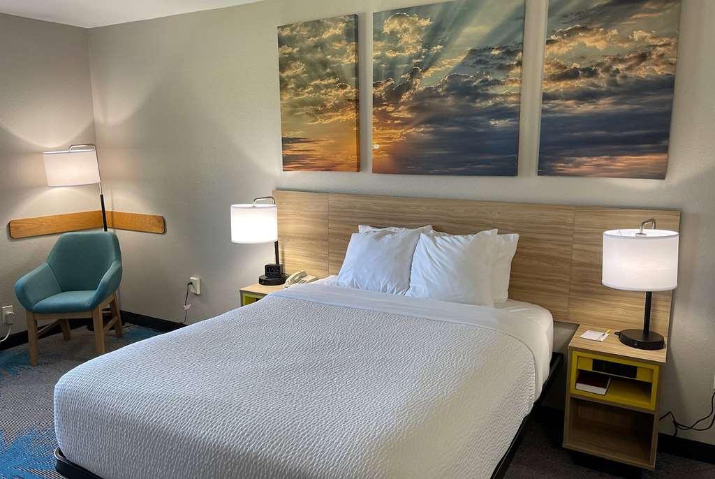 Days Inn By Wyndham Imlay City Szoba fotó