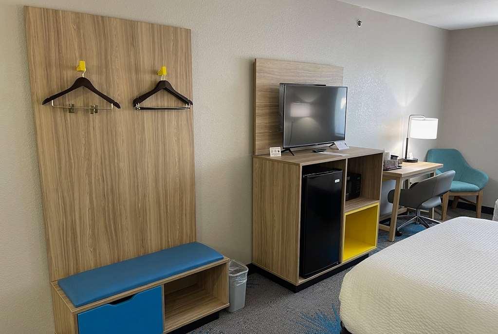 Days Inn By Wyndham Imlay City Szoba fotó